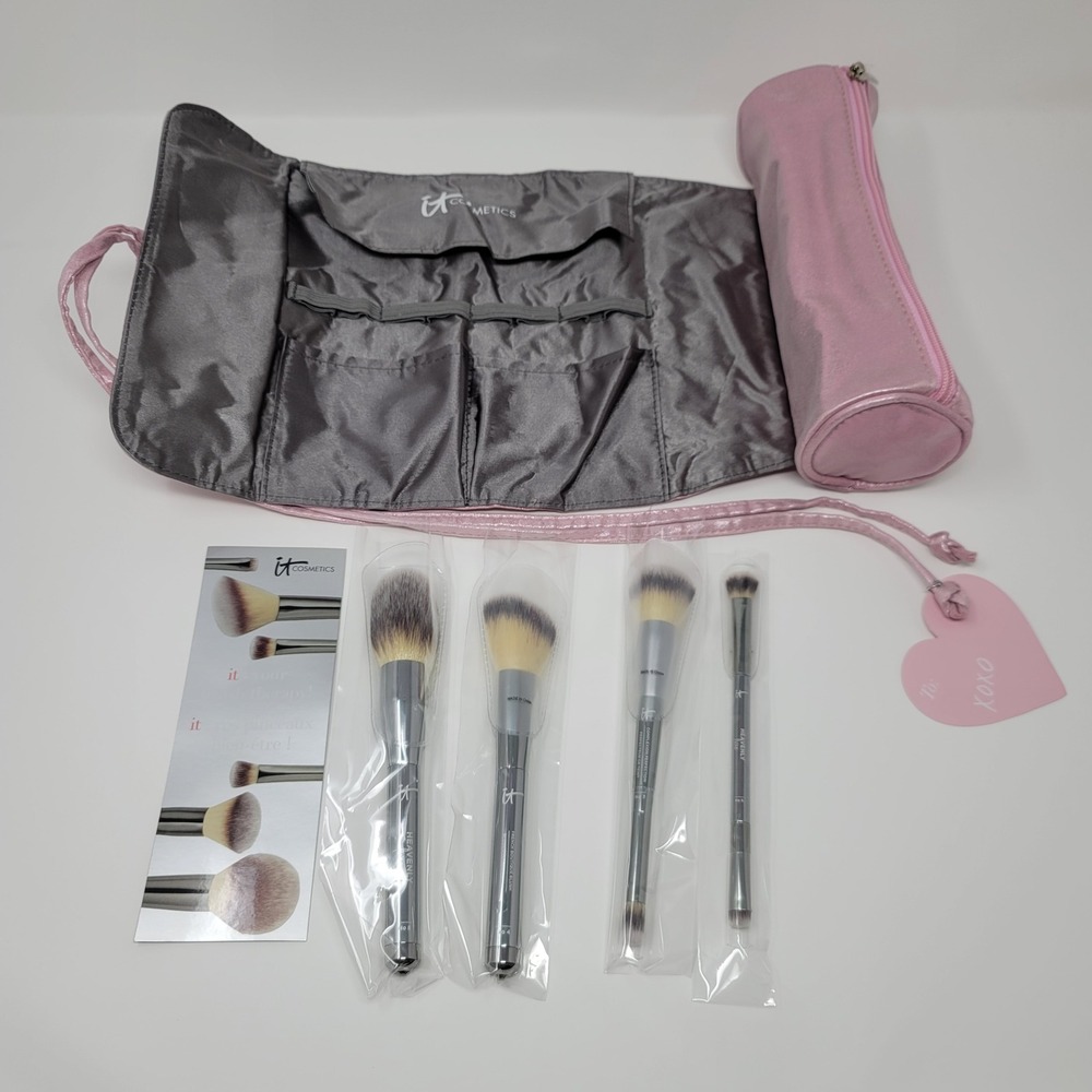 IT Cosmetics Special Edition Heavenly Luxe Brush Set Makeup Bag Travel Roll Pink
